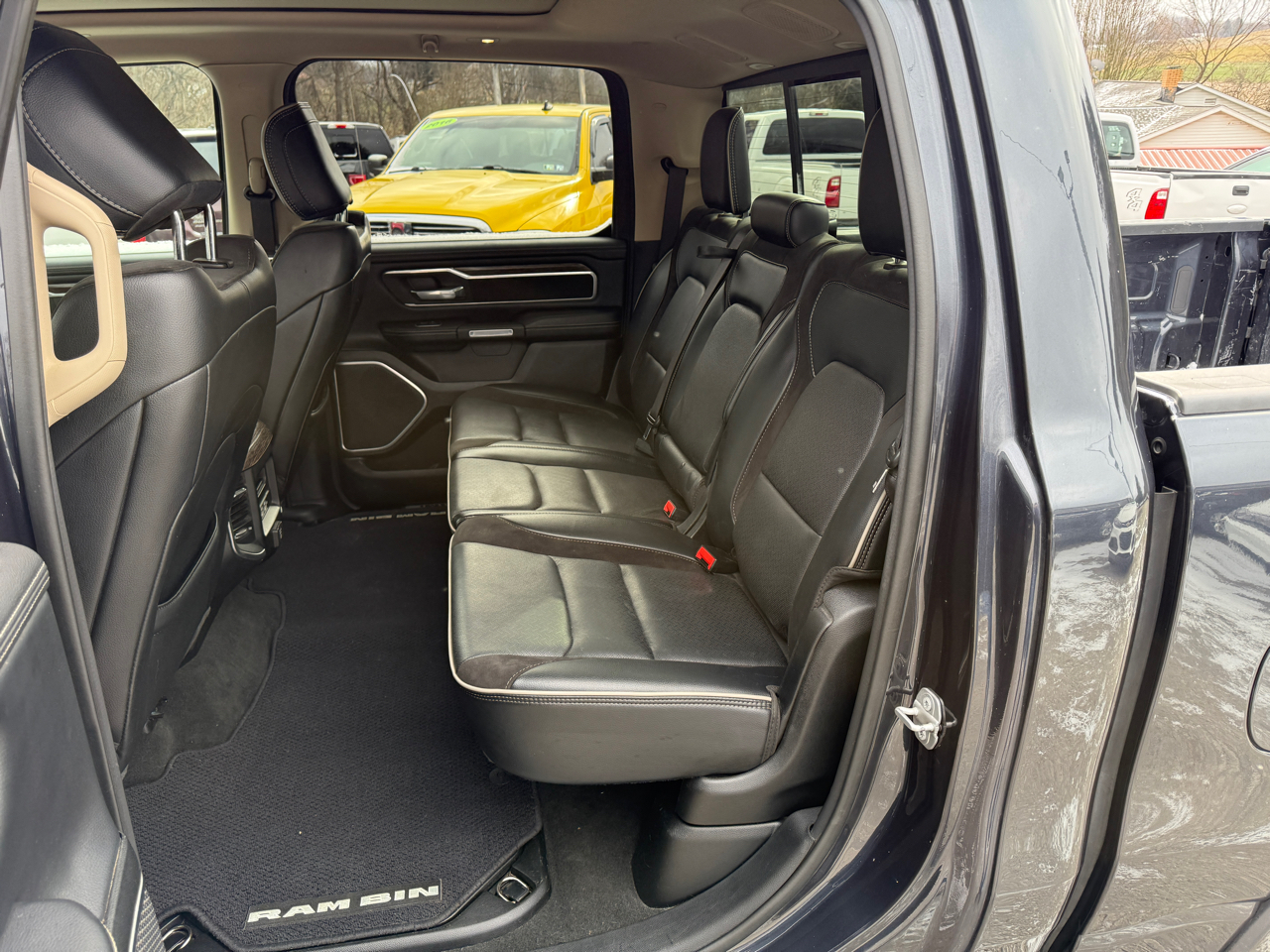 RAM 1500 Laramie Crew Cab SWB 4WD 2020