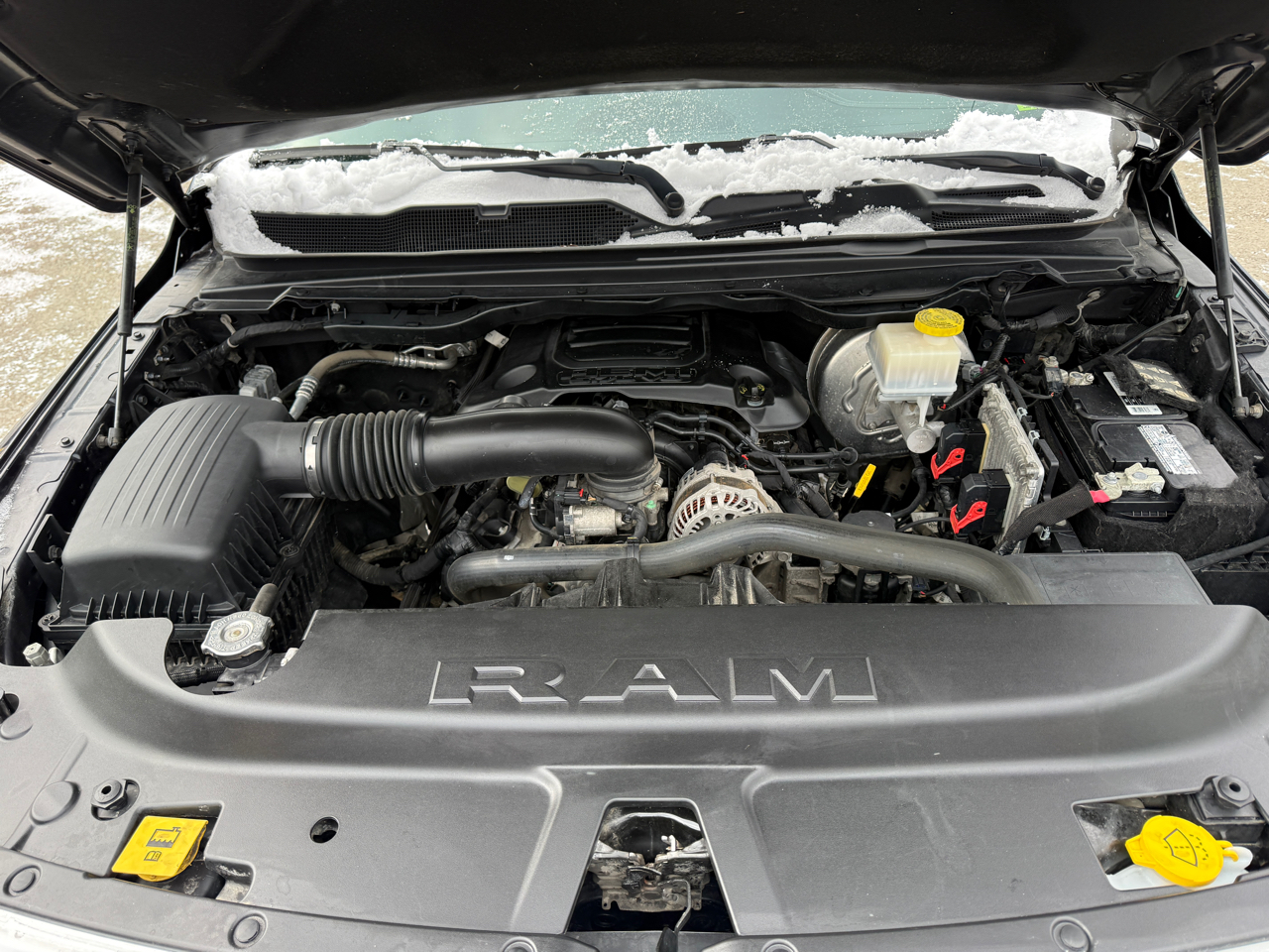 RAM 1500 Laramie Crew Cab SWB 4WD 2020