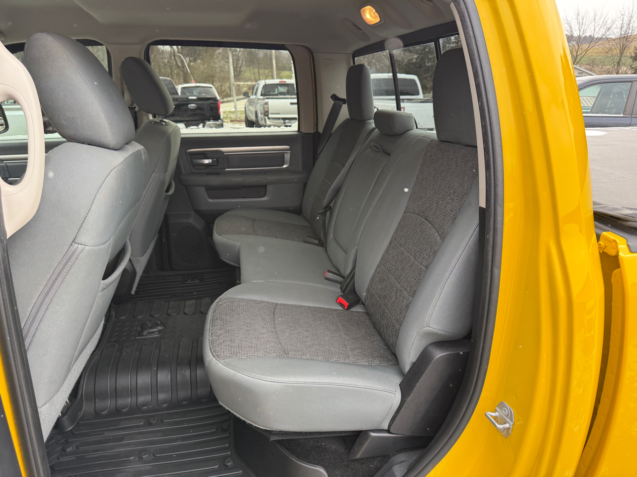 RAM 1500 Big Horn Quad Cab 4WD 2016