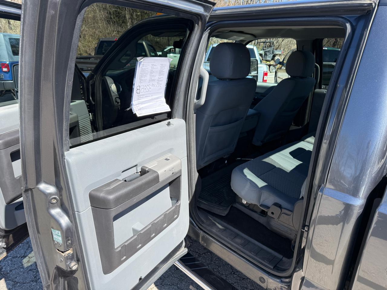 Ford F-350 SD XLT Crew Cab Long Bed DRW 4WD 2015