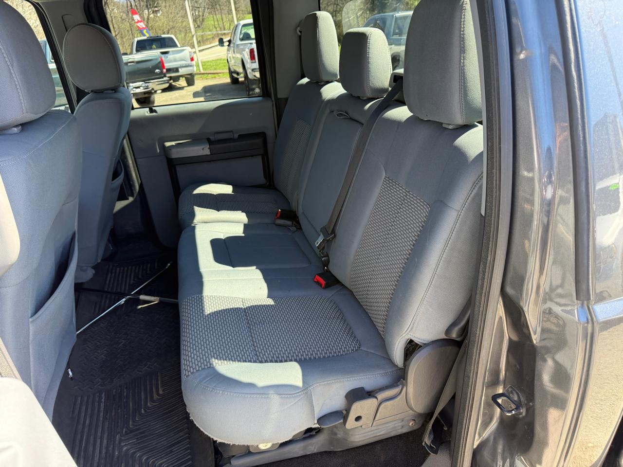 Ford F-350 SD XLT Crew Cab Long Bed DRW 4WD 2015