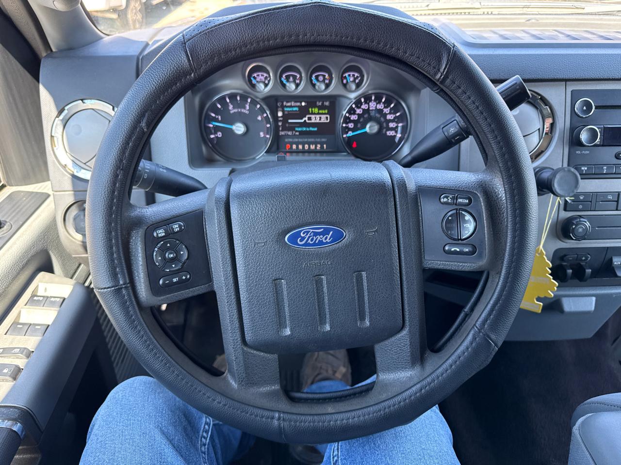 Ford F-350 SD XLT Crew Cab Long Bed DRW 4WD 2015