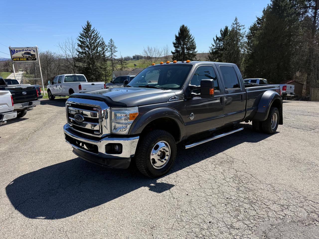 Ford F-350 SD XLT Crew Cab Long Bed DRW 4WD 2015