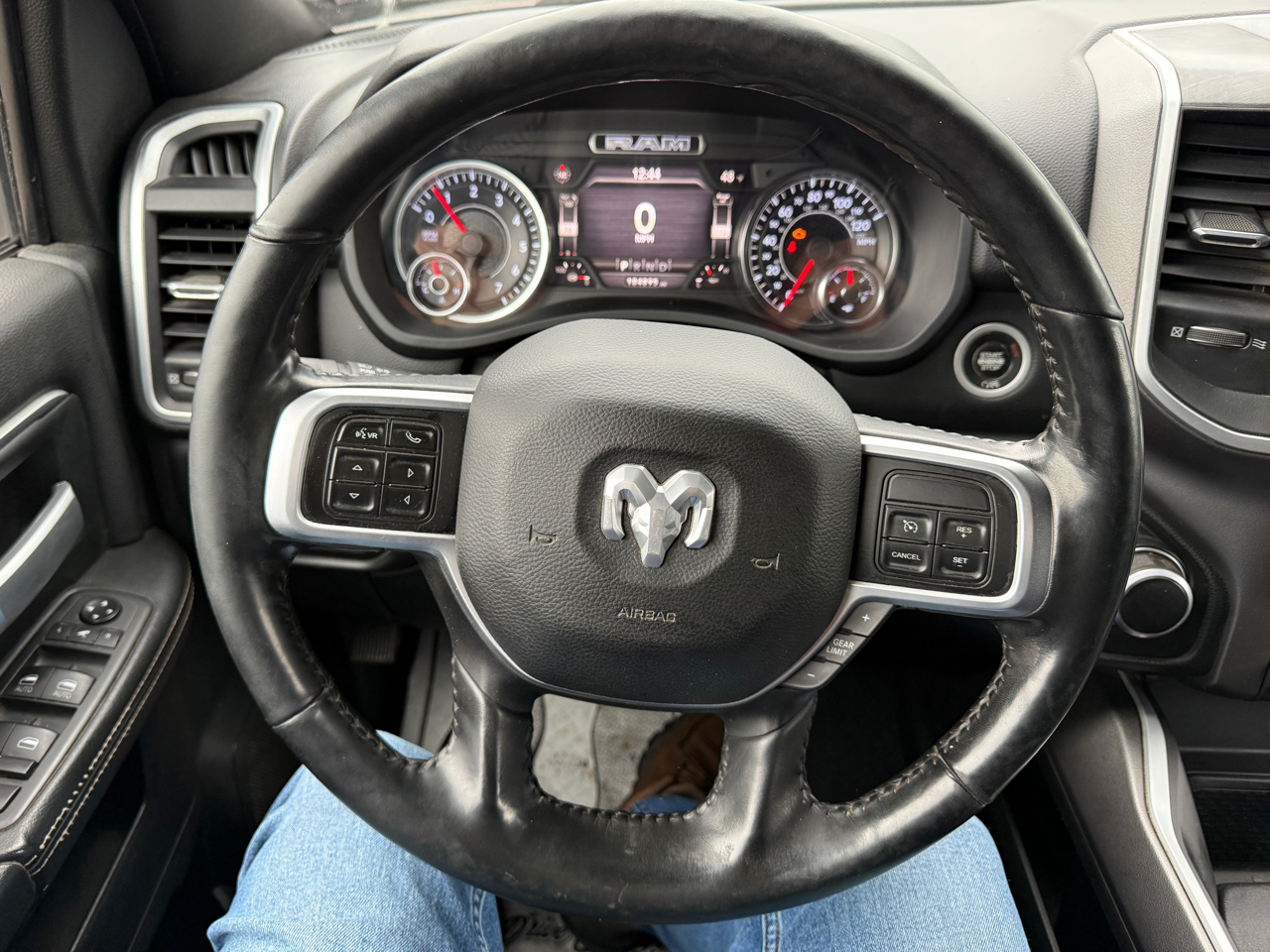 RAM 2500 Big Horn Crew Cab 4WD 2020