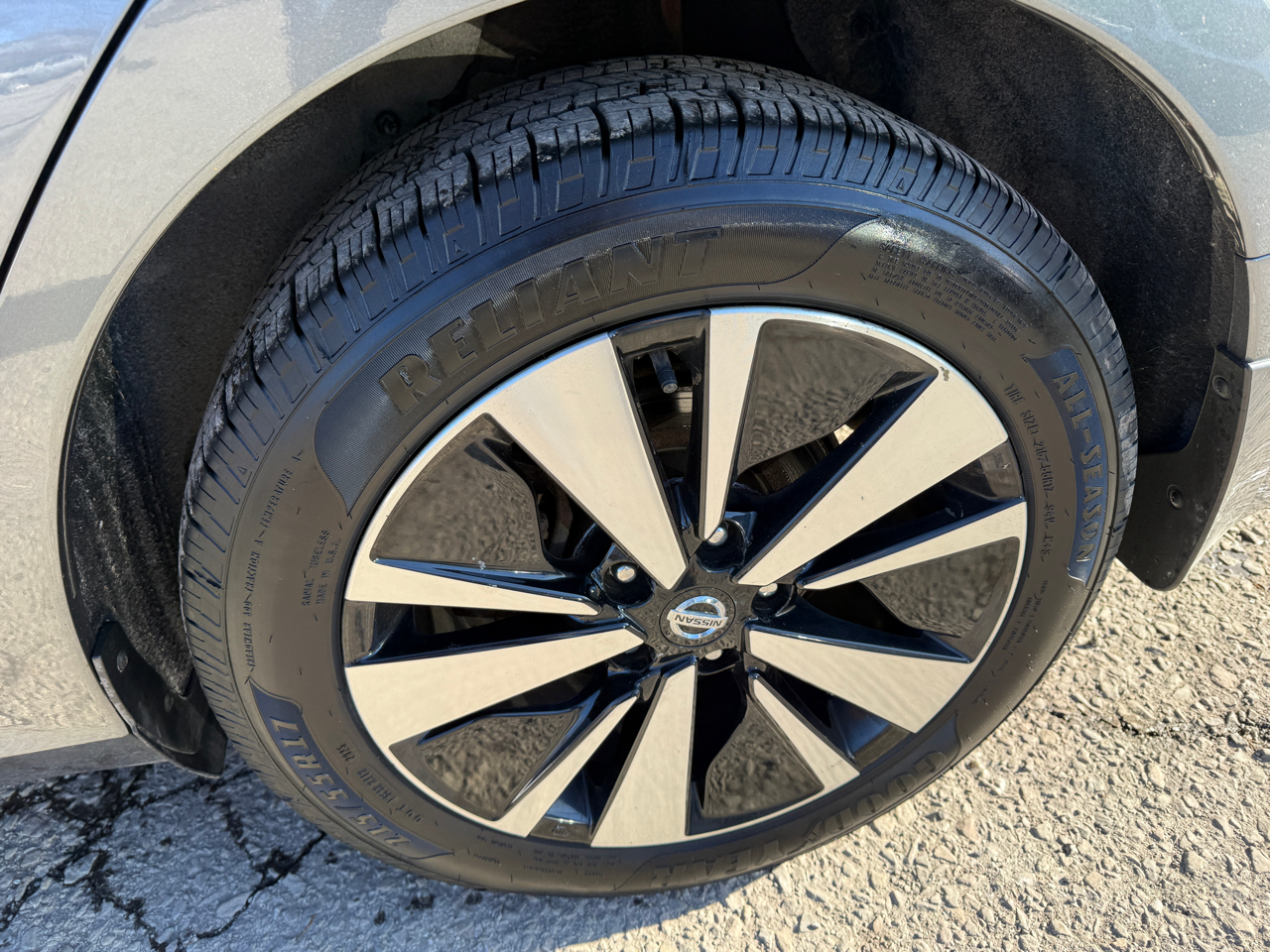 Nissan Altima 2.5 SV AWD 2019