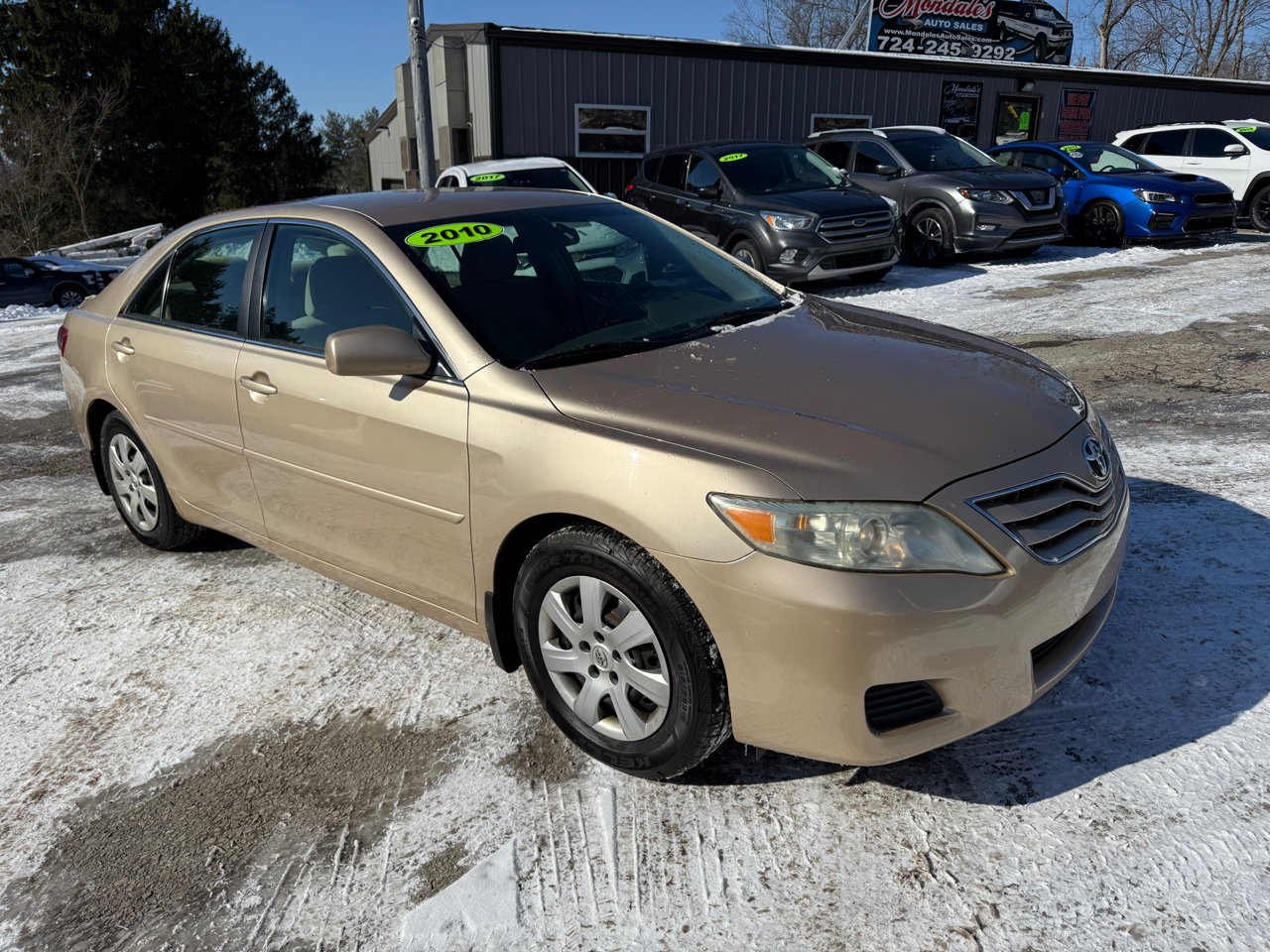 Toyota Camry LE 6-Spd AT 2010