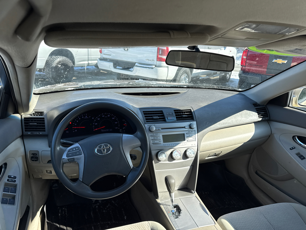 Toyota Camry LE 6-Spd AT 2010