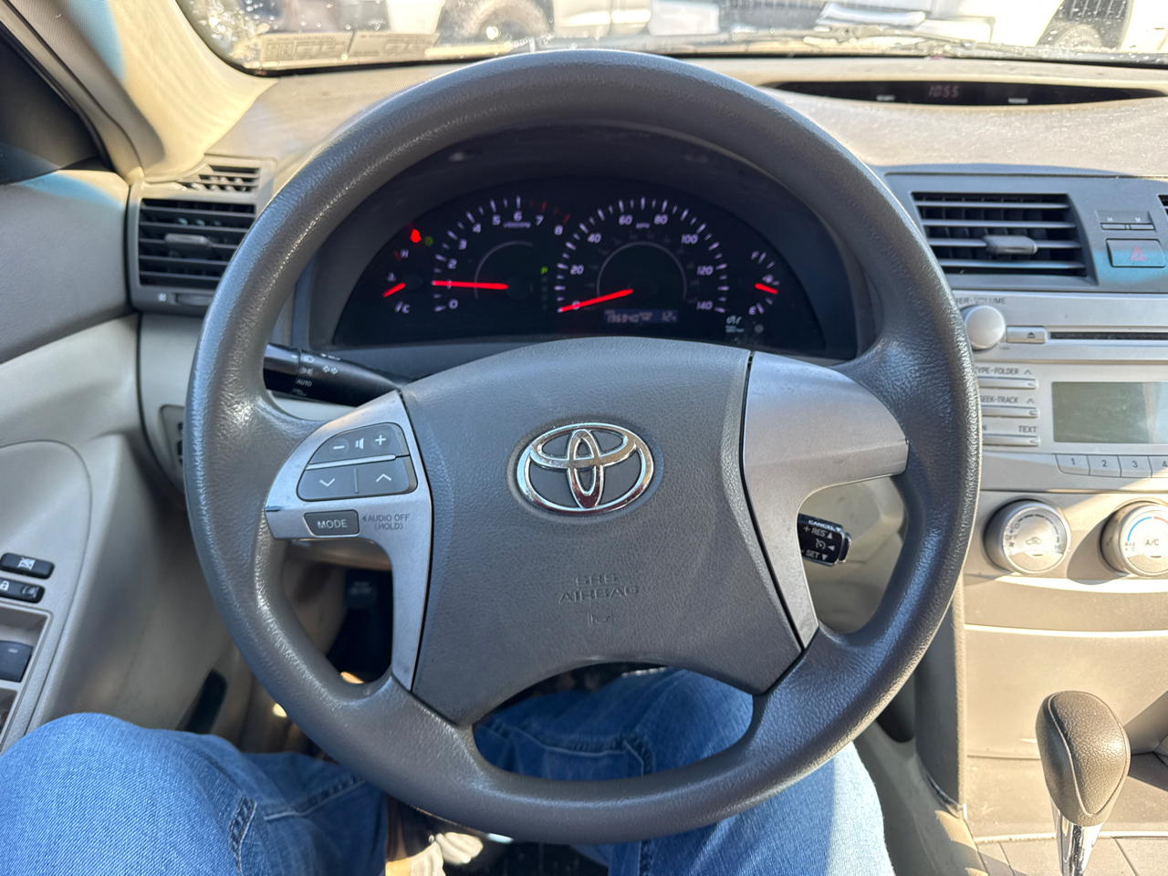 Toyota Camry LE 6-Spd AT 2010