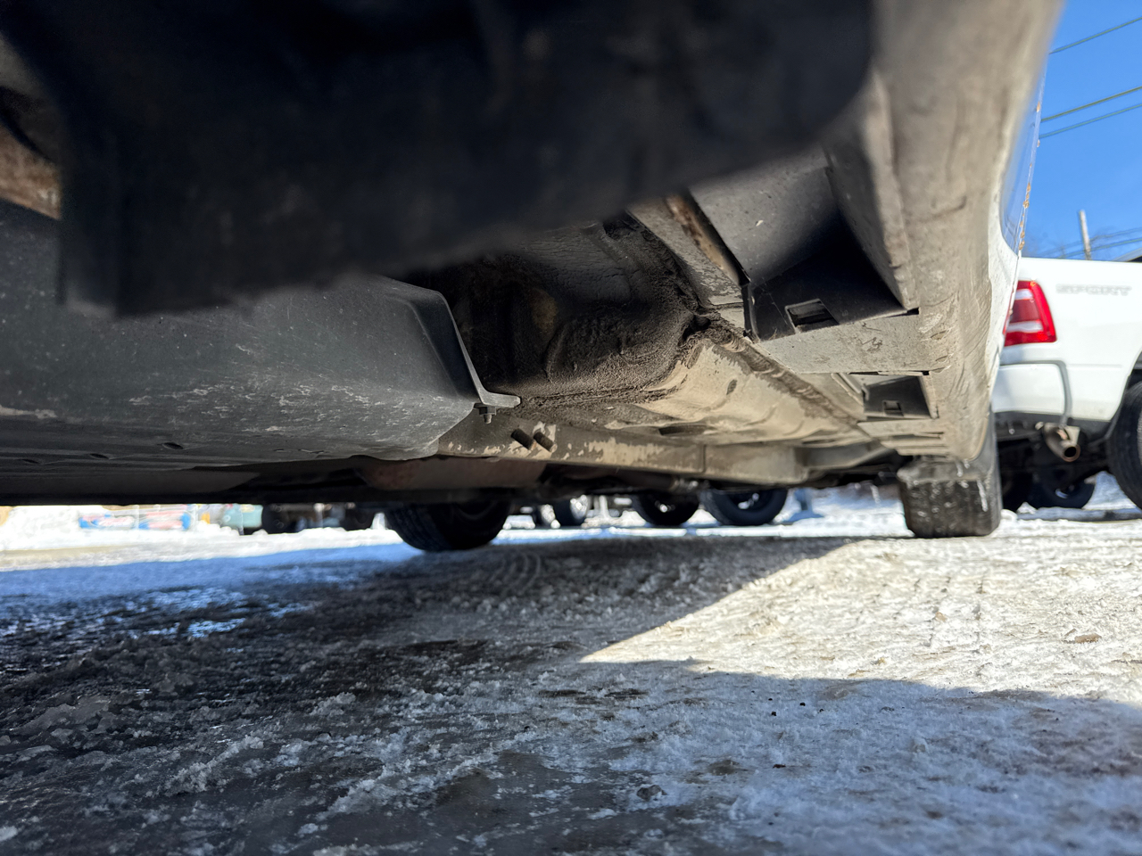 Toyota Camry LE 6-Spd AT 2010