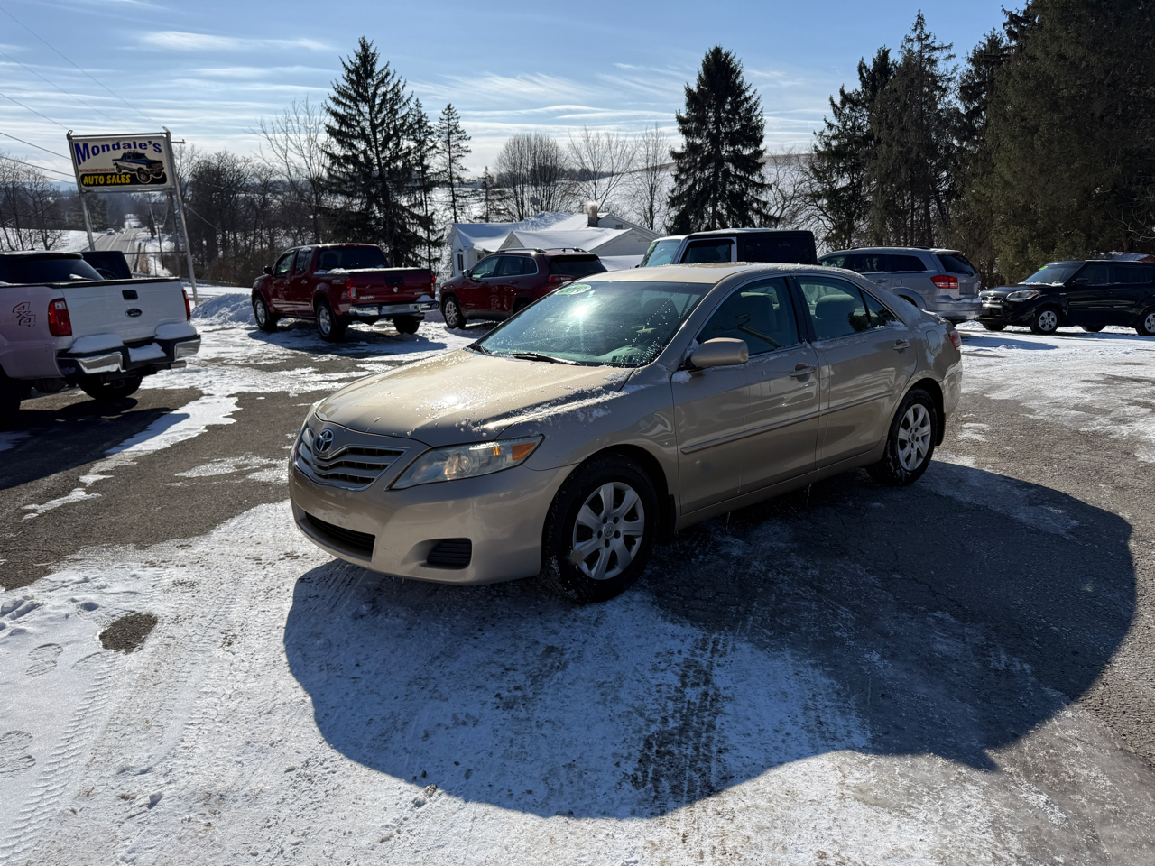 Toyota Camry LE 6-Spd AT 2010