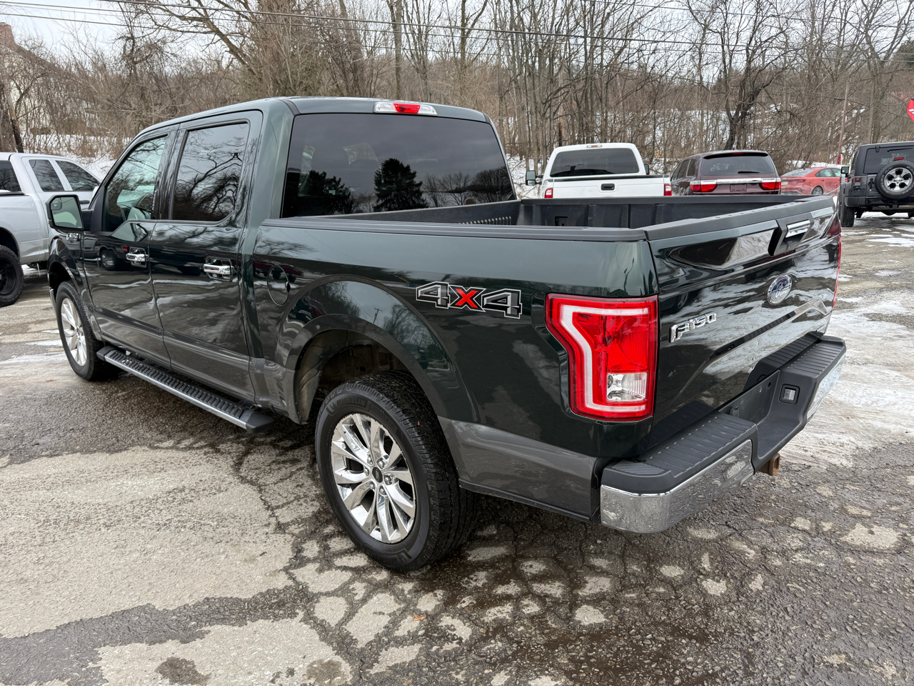 Ford F-150 XLT SuperCrew 5.5-ft. Bed 4WD 2015