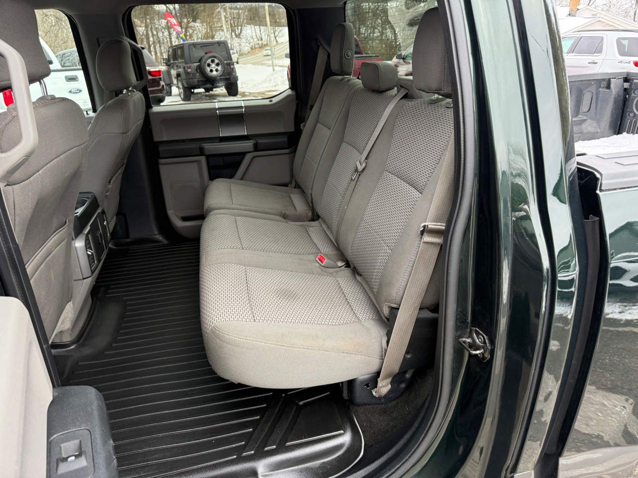 Ford F-150 XLT SuperCrew 5.5-ft. Bed 4WD 2015