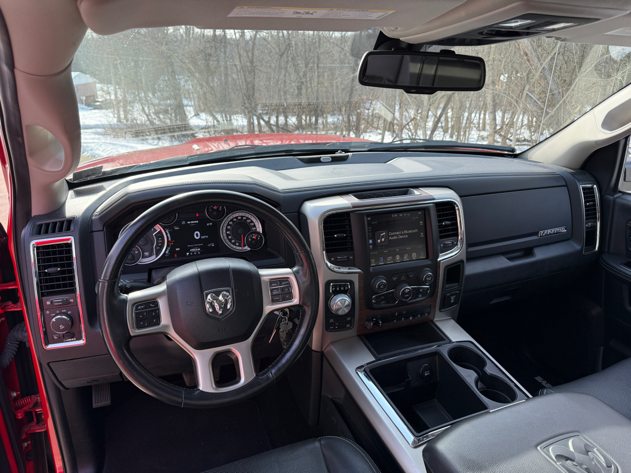 RAM 1500 Laramie Crew Cab SWB 4WD 2014
