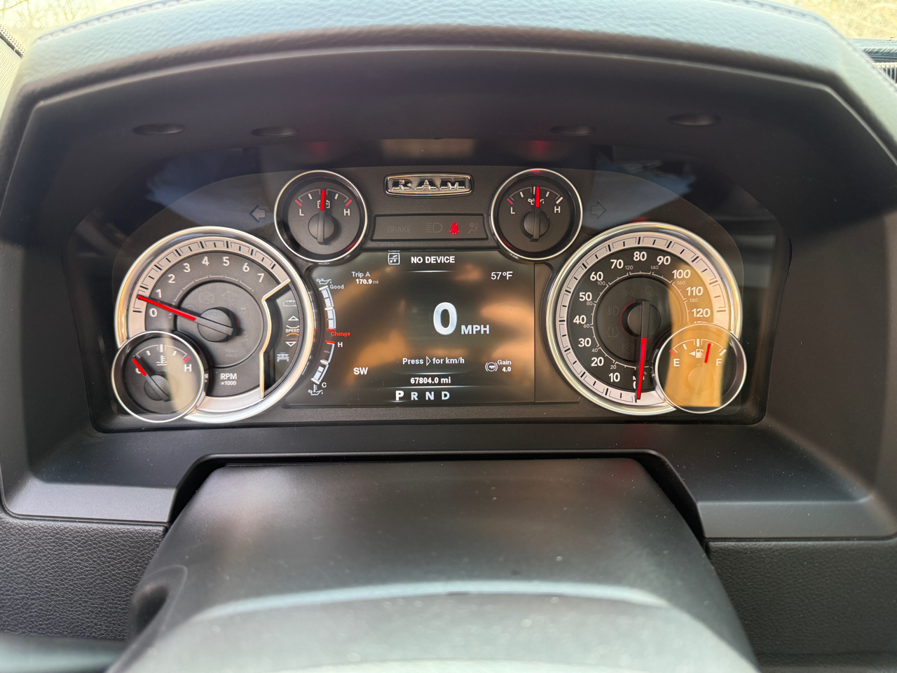 RAM 1500 Laramie Crew Cab SWB 4WD 2014