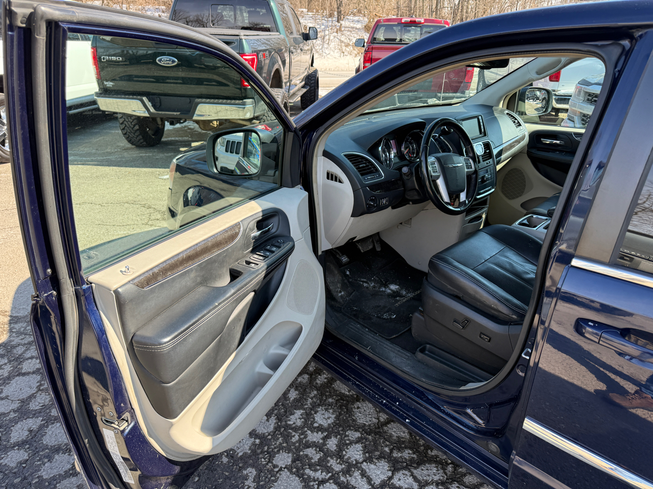 Chrysler Town & Country Touring 2016