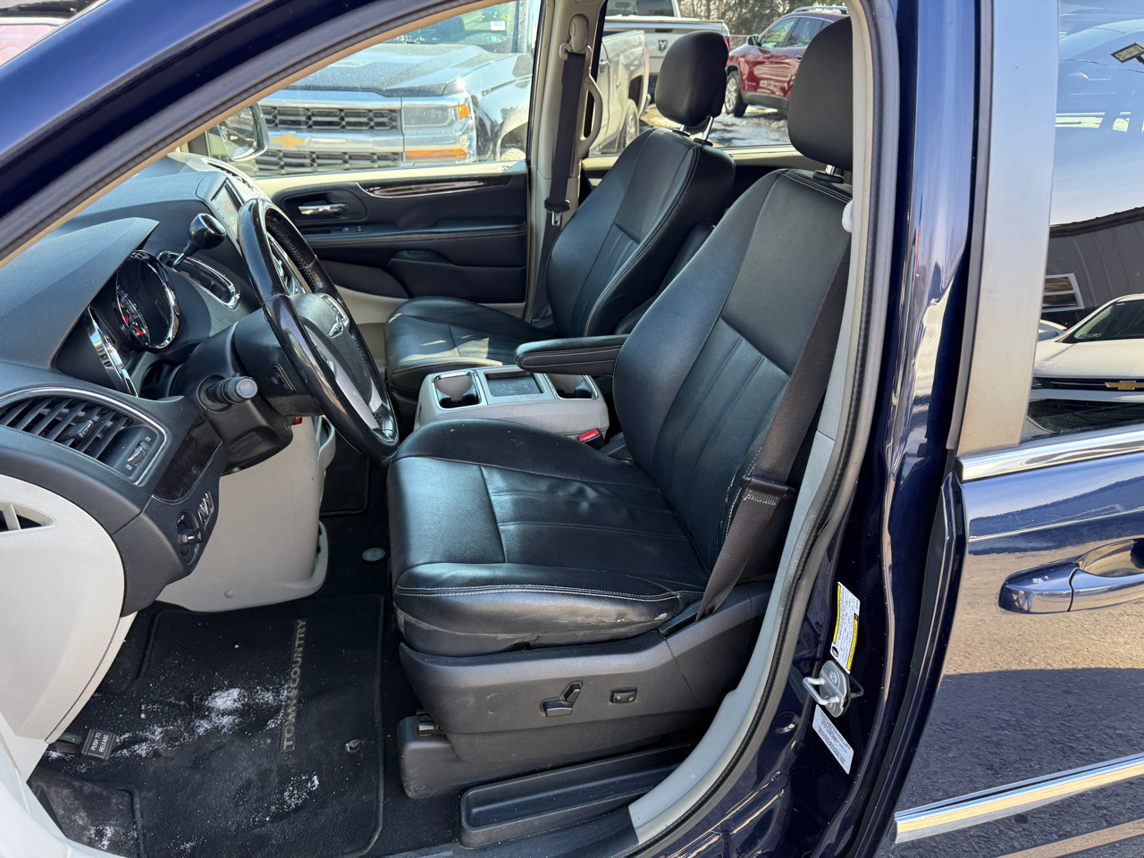 Chrysler Town & Country Touring 2016