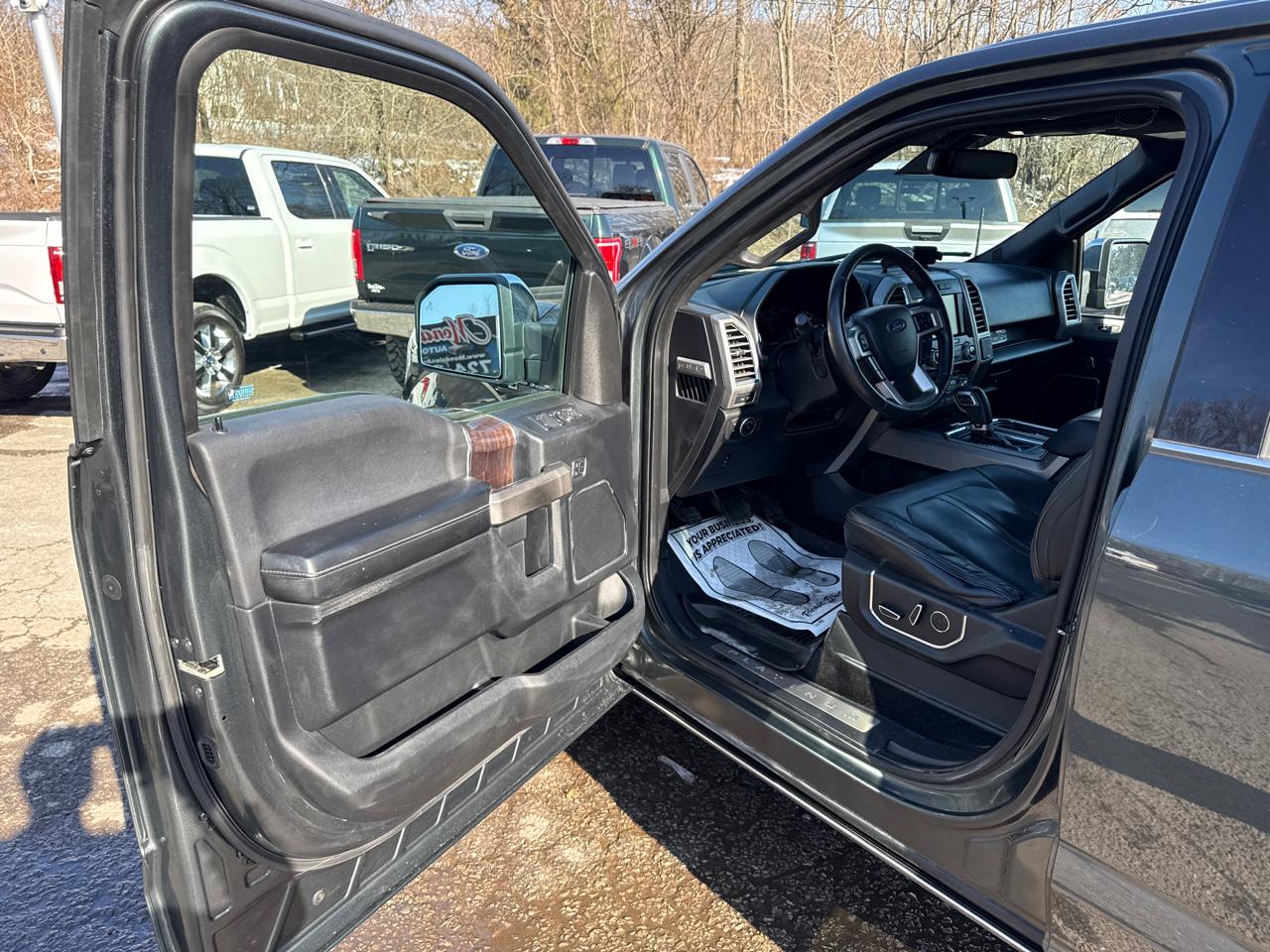 Ford F-150 Platinum SuperCrew 5.5-ft. Bed 4WD 2015
