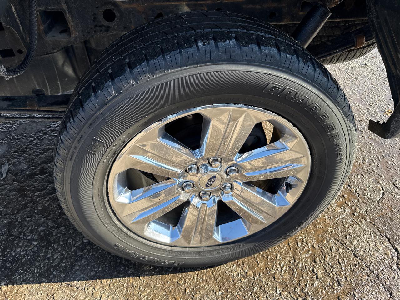 Ford F-150 Platinum SuperCrew 5.5-ft. Bed 4WD 2015