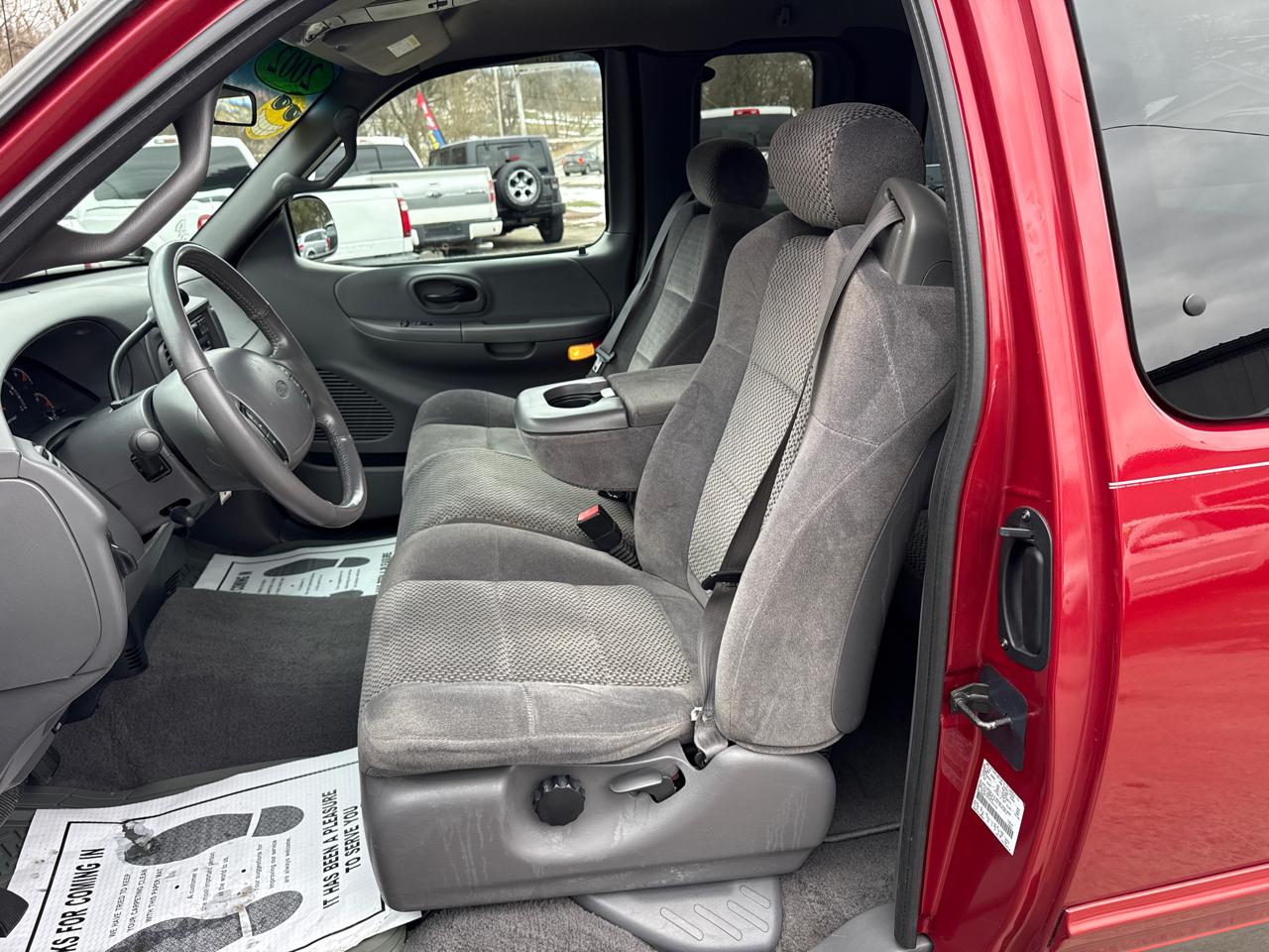 Ford F-150 Lariat SuperCab 6.5-ft. Bed 4WD 2002