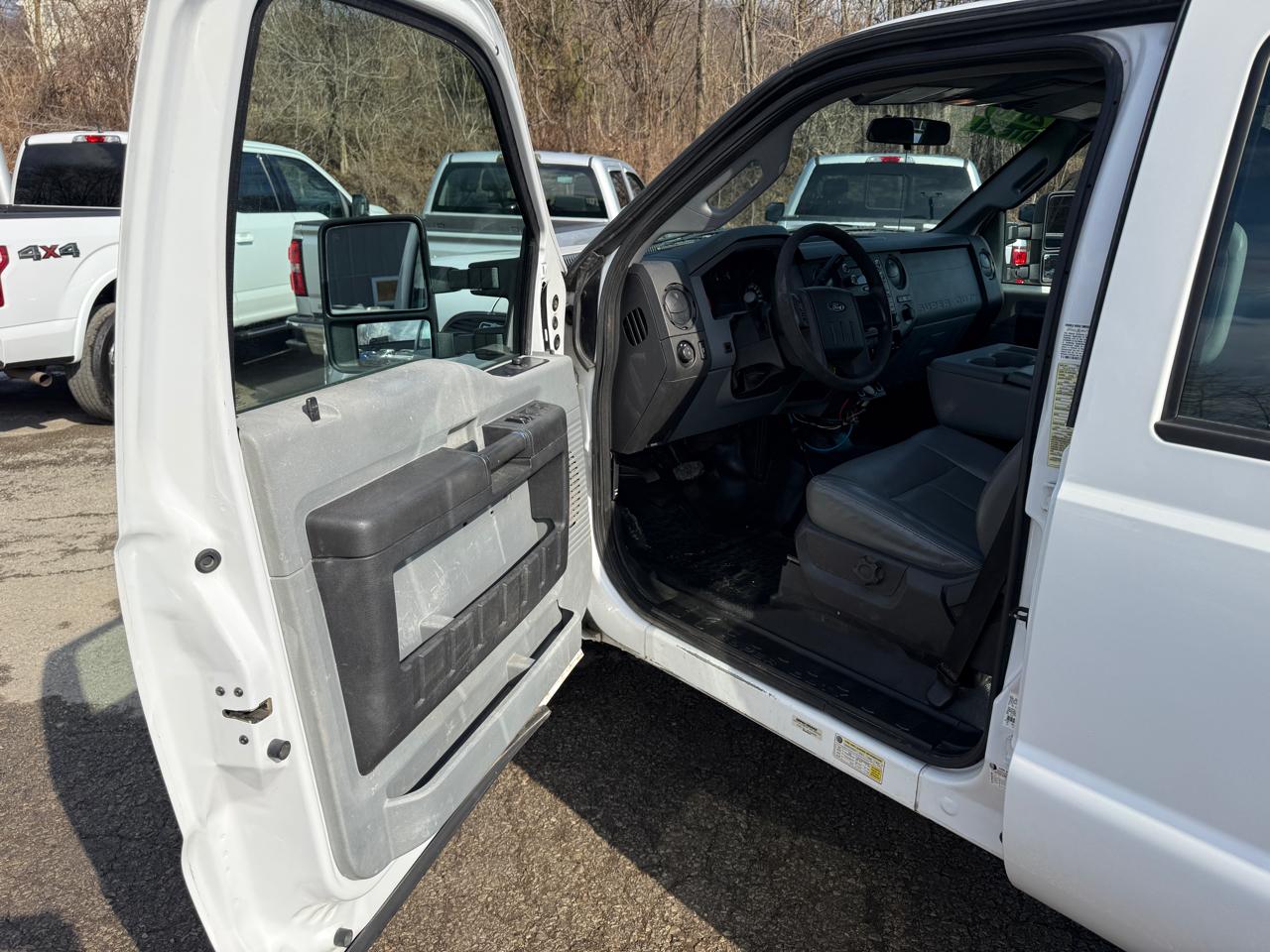 Ford F-350 SD XL Crew Cab 4WD 2016