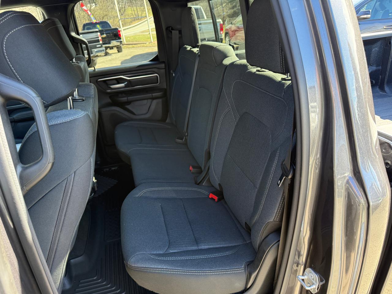 RAM 1500 Big Horn Quad Cab 4WD 2022