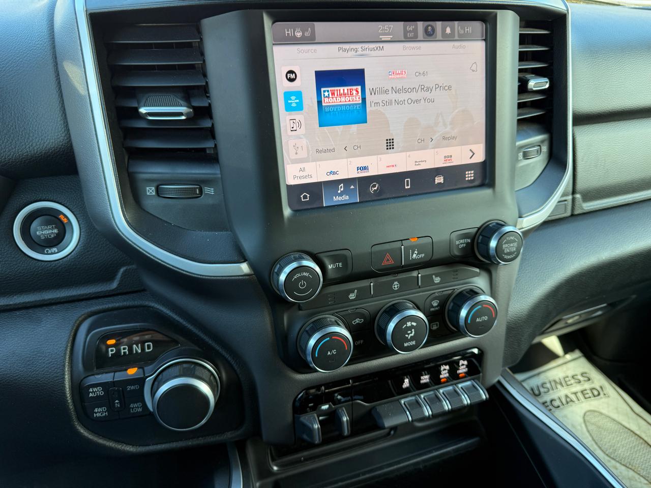 RAM 1500 Big Horn Quad Cab 4WD 2022