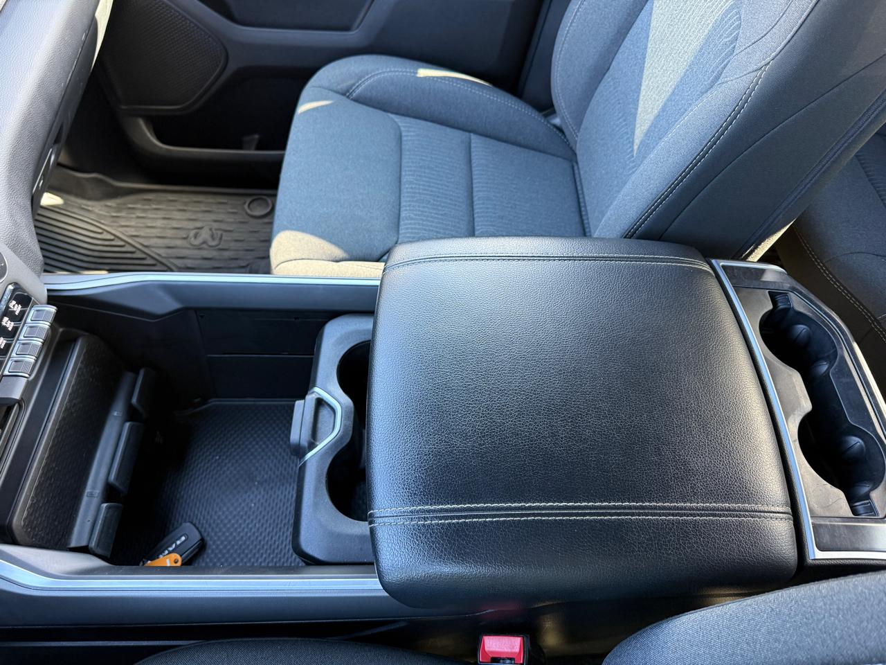 RAM 1500 Big Horn Quad Cab 4WD 2022