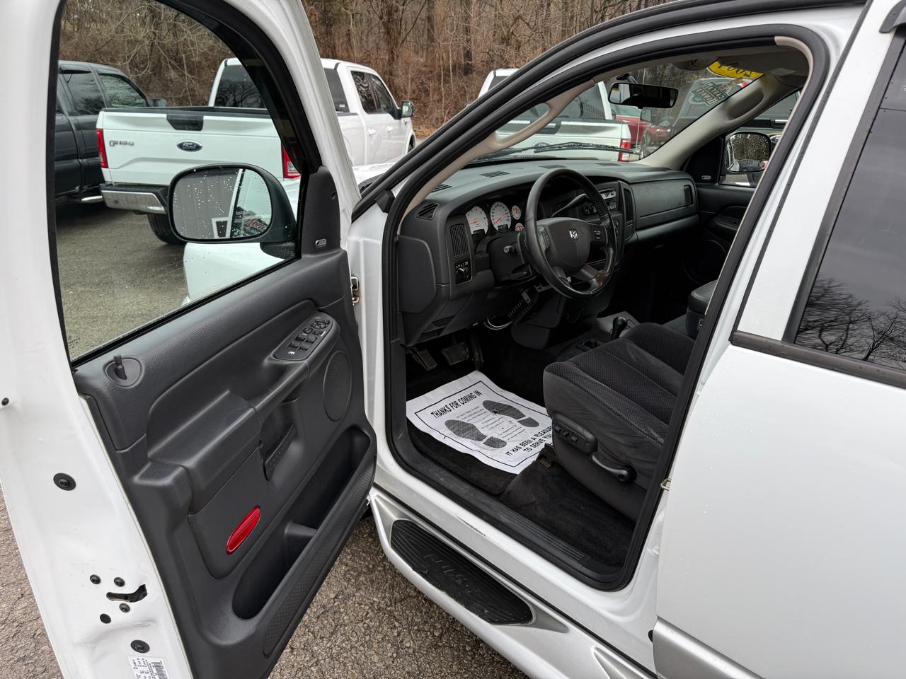 Dodge Ram 1500 SLT Quad Cab 4WD 2004