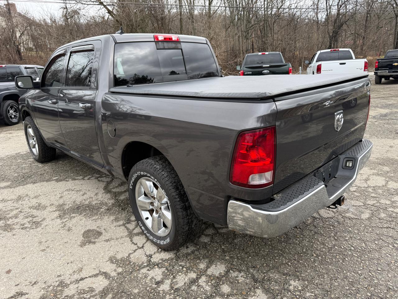RAM 1500 SLT Crew Cab SWB 4WD 2014