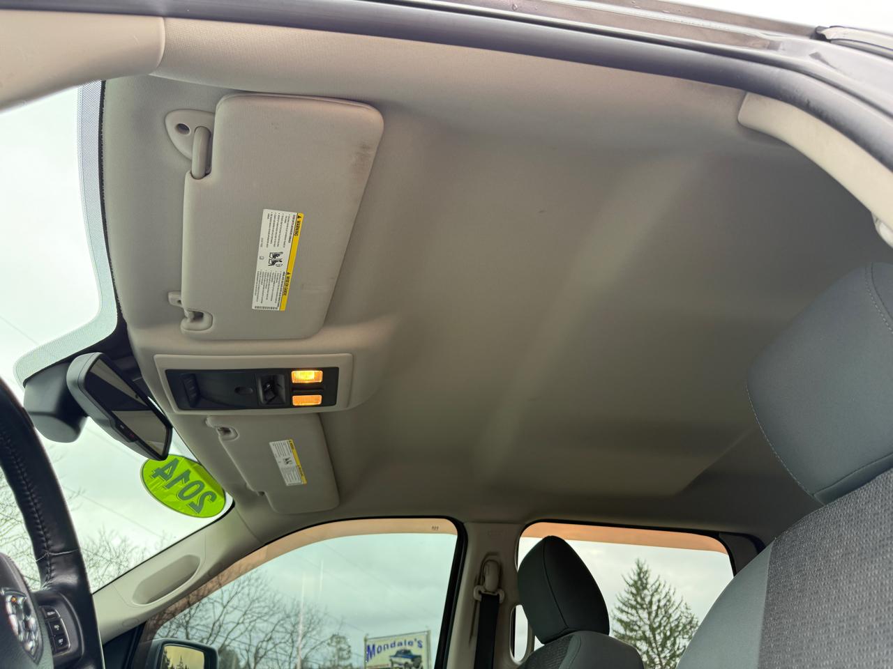 RAM 1500 SLT Crew Cab SWB 4WD 2014