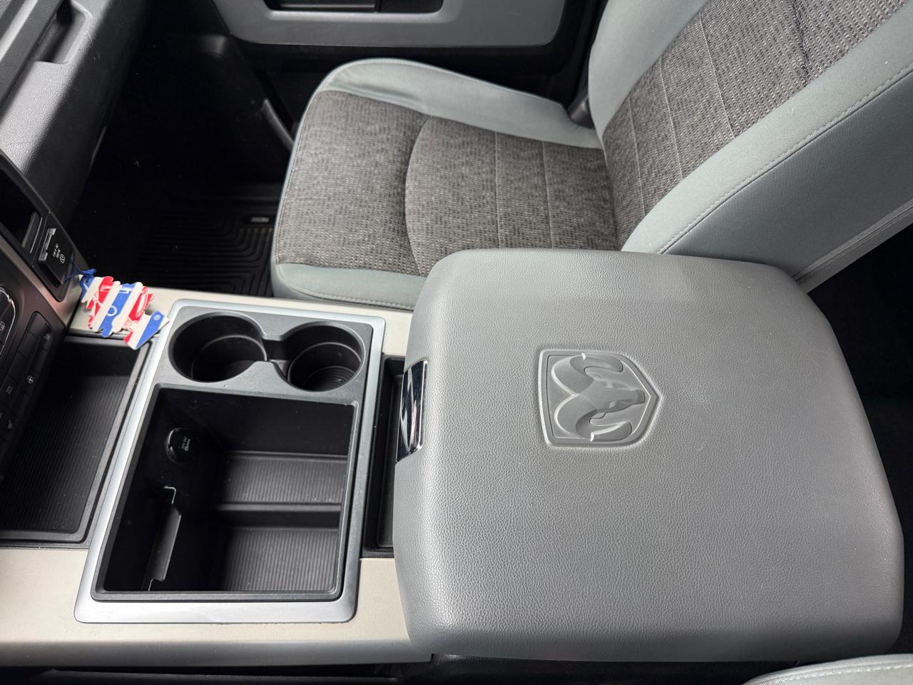 RAM 1500 SLT Crew Cab SWB 4WD 2014