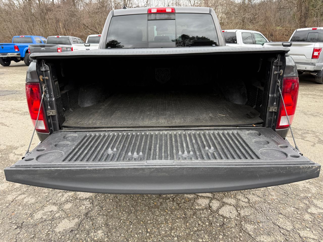 RAM 1500 SLT Crew Cab SWB 4WD 2014