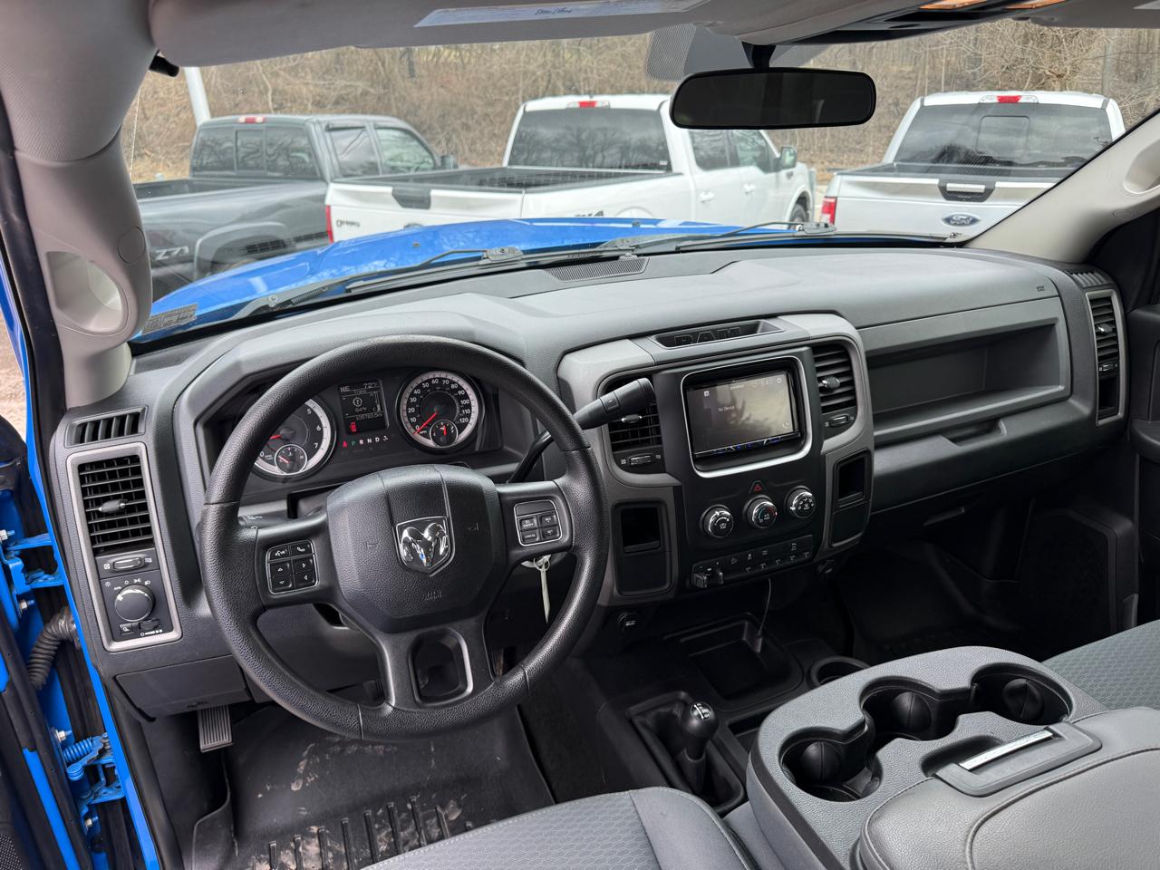 RAM 2500 Tradesman Crew Cab SWB 4WD 2017