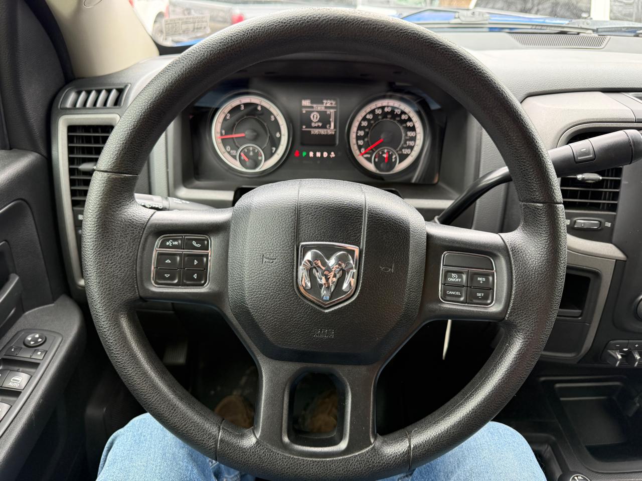 RAM 2500 Tradesman Crew Cab SWB 4WD 2017