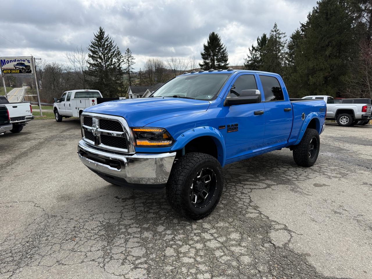 RAM 2500 Tradesman Crew Cab SWB 4WD 2017