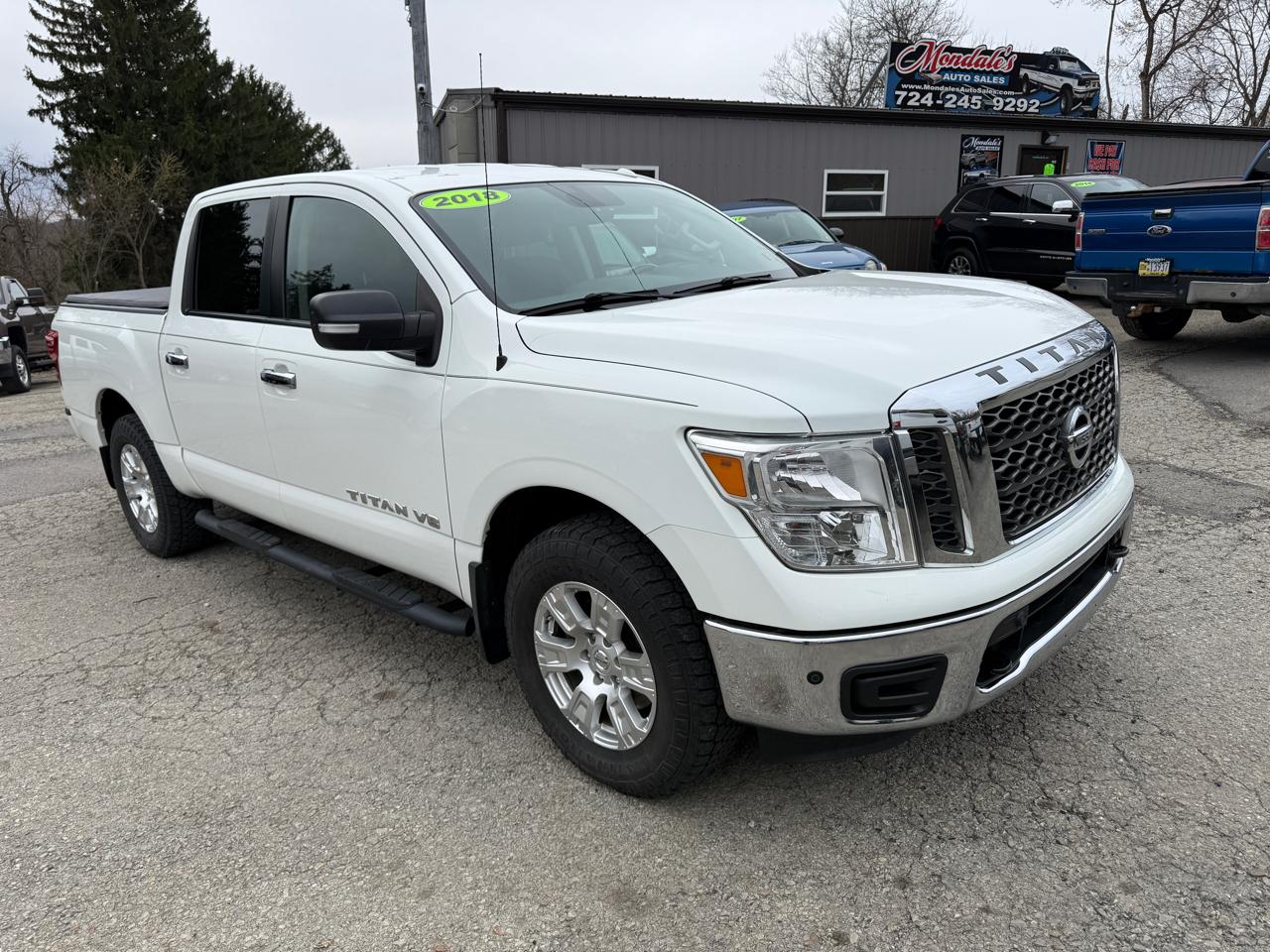 Nissan Titan SV Crew Cab 4WD 2018