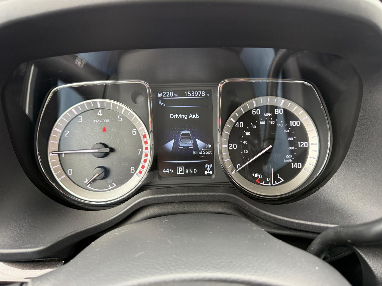 Nissan Titan SV Crew Cab 4WD 2018