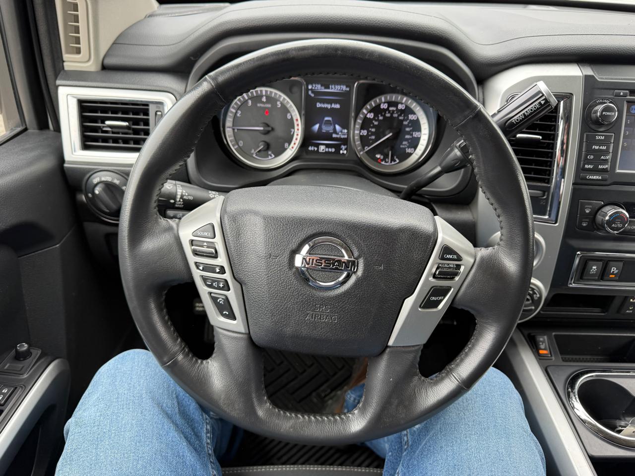 Nissan Titan SV Crew Cab 4WD 2018