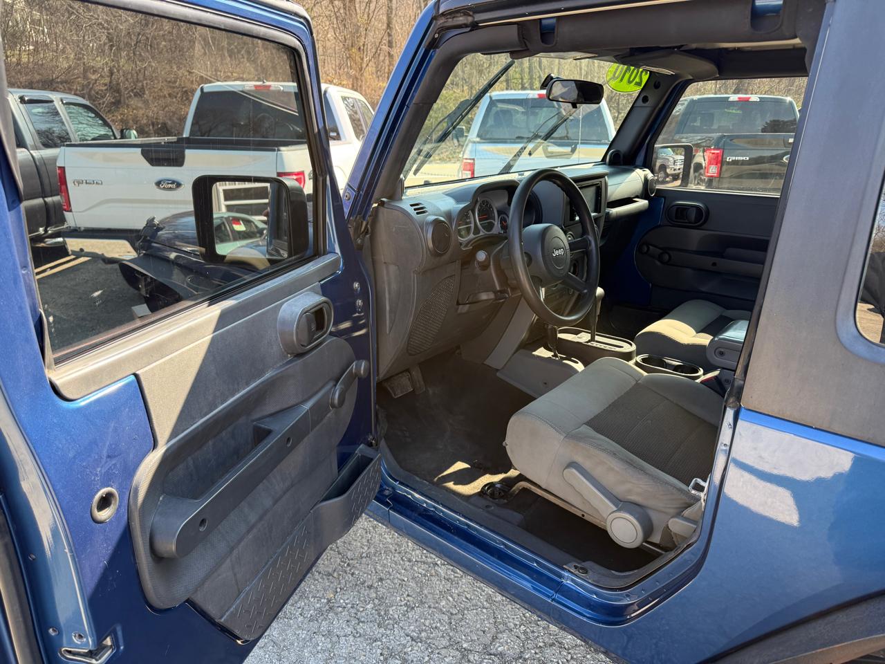 Jeep Wrangler Sport 4WD 2010