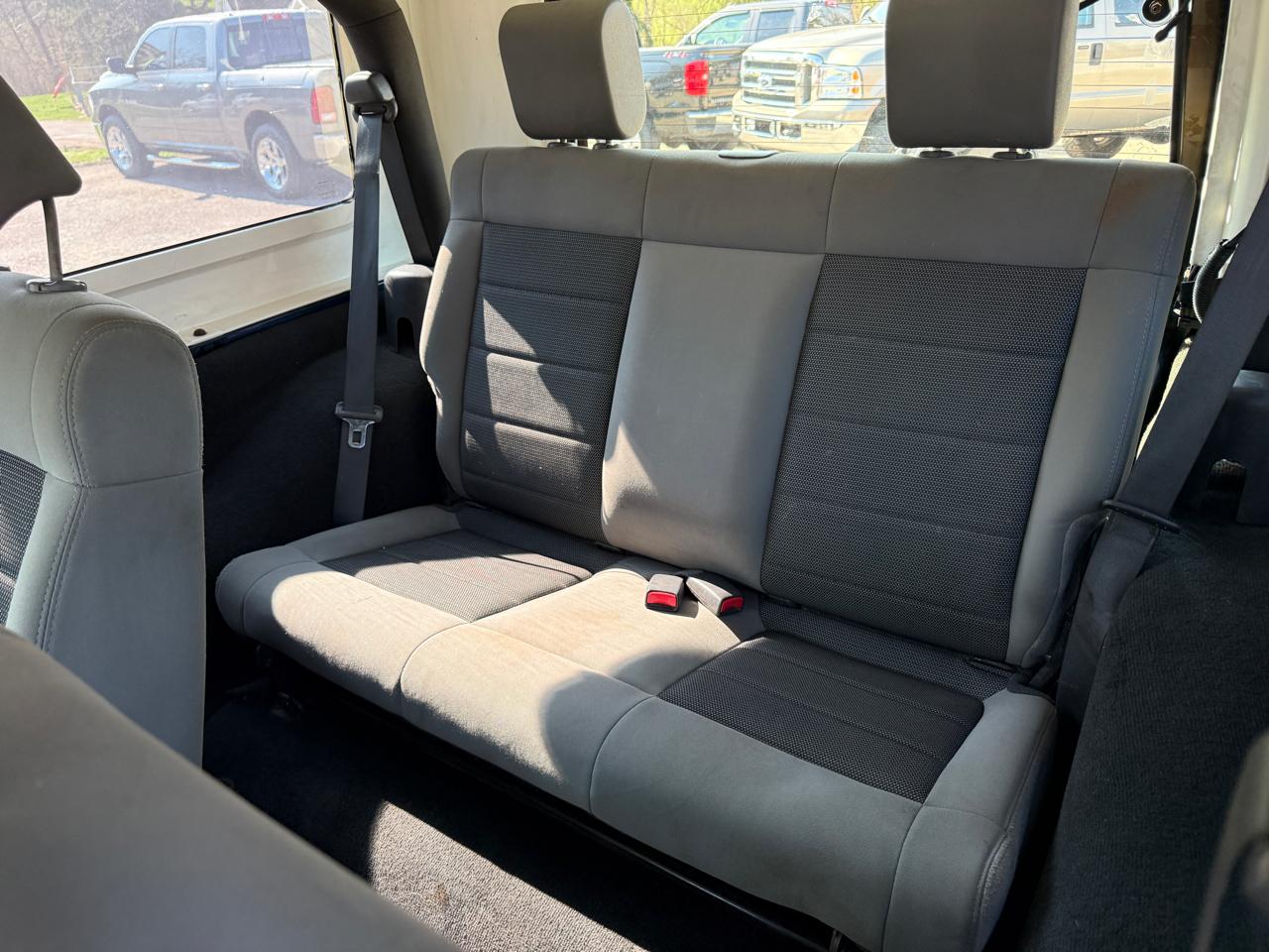 Jeep Wrangler Sport 4WD 2010