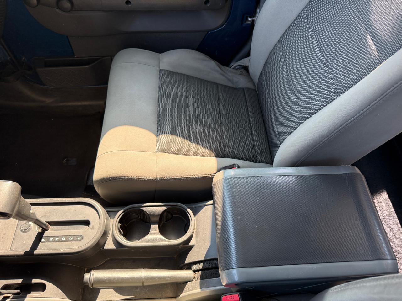 Jeep Wrangler Sport 4WD 2010