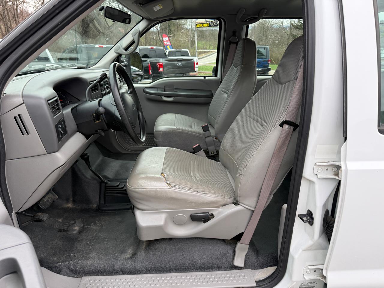 Ford F-350 SD XL Crew Cab Long Bed 4WD 2001