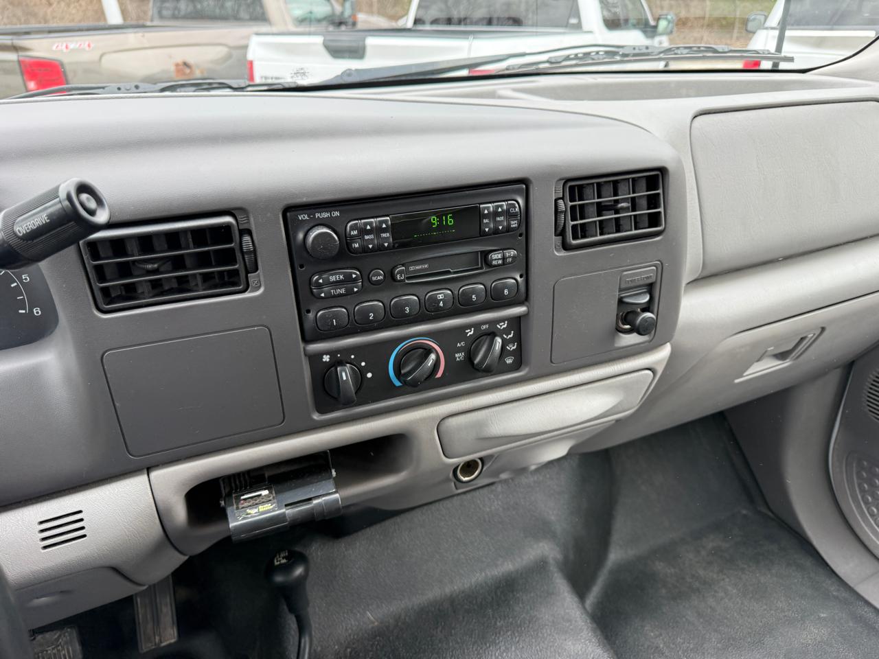 Ford F-350 SD XL Crew Cab Long Bed 4WD 2001