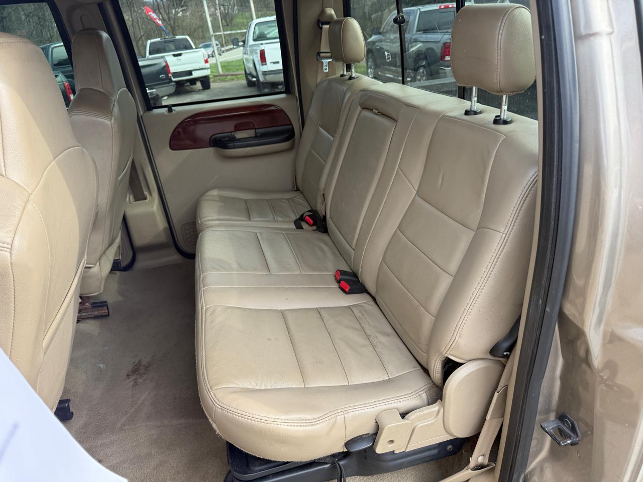 Ford F-250 SD Lariat Crew Cab 4WD 2005