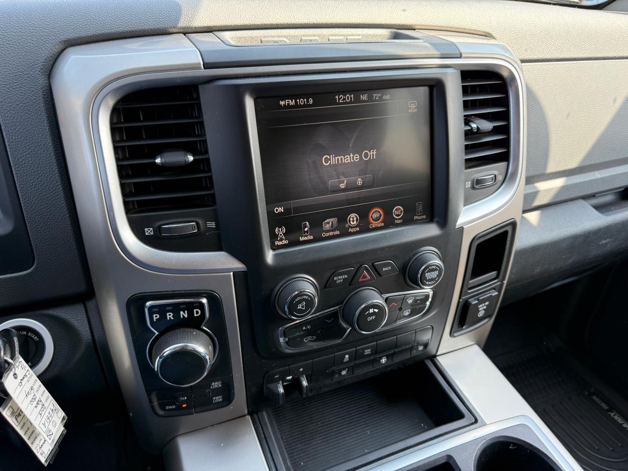 RAM 1500 Outdoorsman 4x4 Crew Cab 5'7" Box 2015