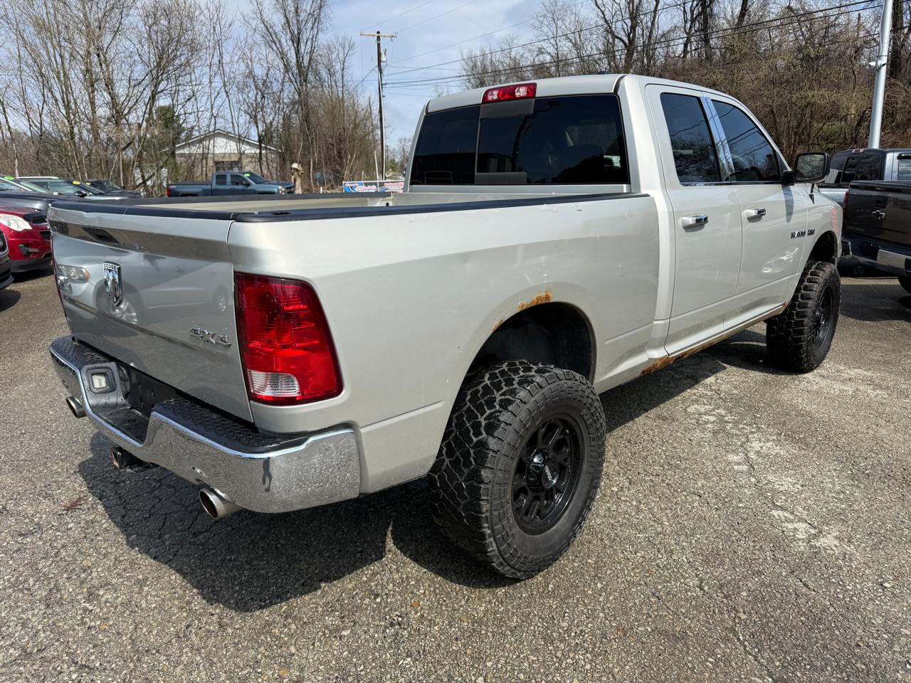 RAM 1500 SLT Quad Cab 4WD 2010