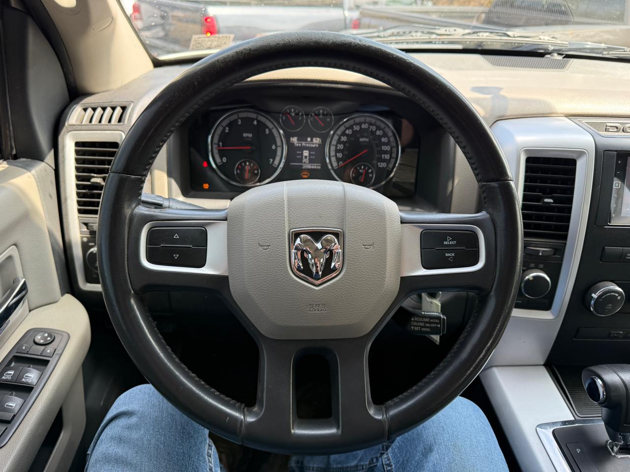 RAM 1500 SLT Quad Cab 4WD 2010