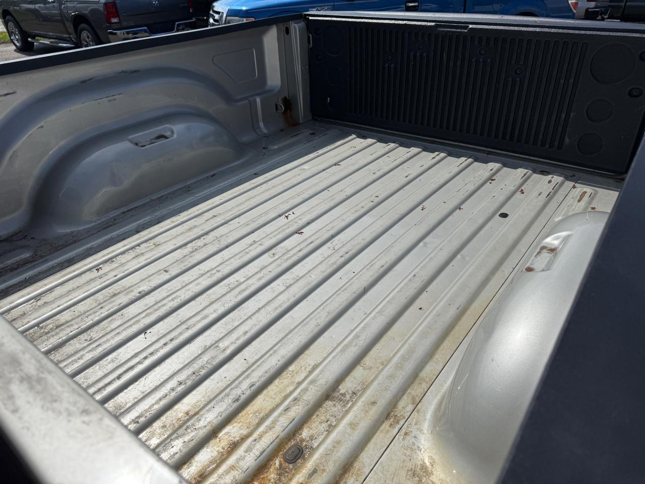 RAM 1500 SLT Quad Cab 4WD 2010