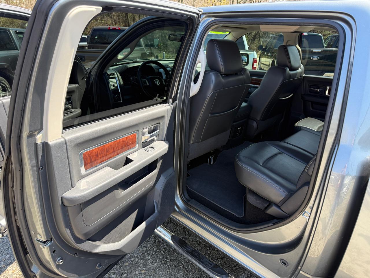 Dodge Ram 1500 Laramie 4WD 2009