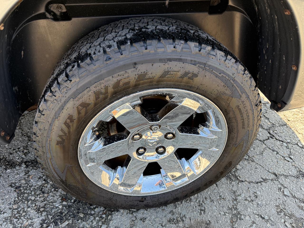 Dodge Ram 1500 Laramie 4WD 2009